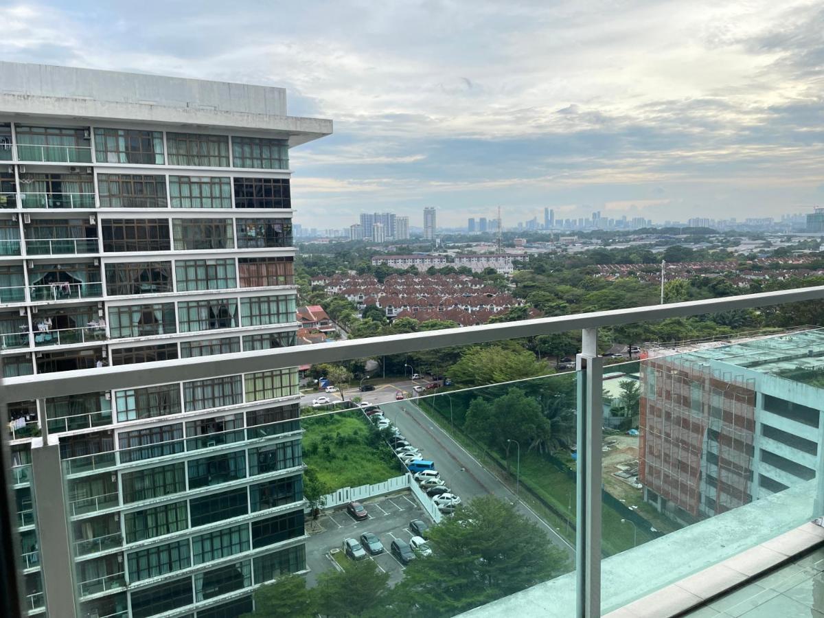 Palazio Serviced Apartment In Mount Austin Near Aeon Ikea Toppen Hsi Johor Bahru Exterior photo