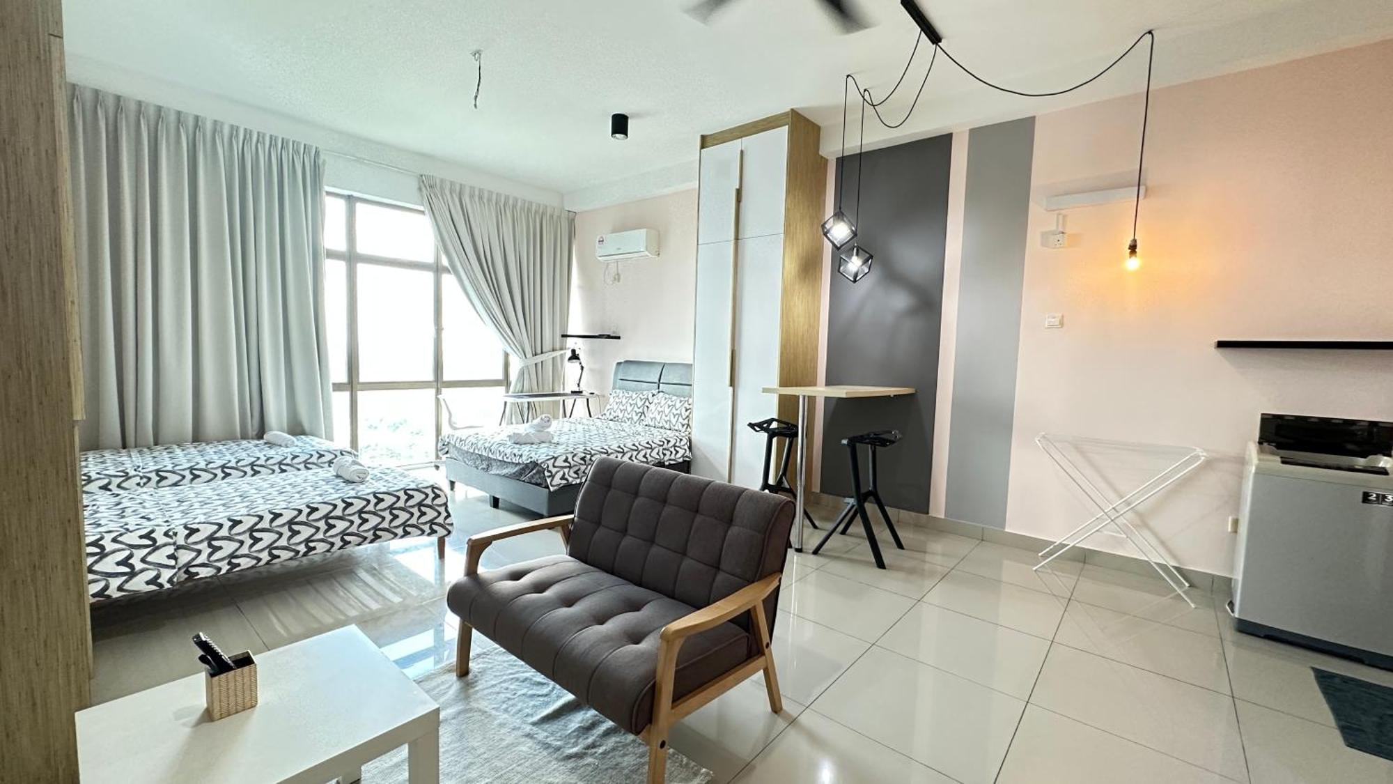 Palazio Serviced Apartment In Mount Austin Near Aeon Ikea Toppen Hsi Johor Bahru Exterior photo